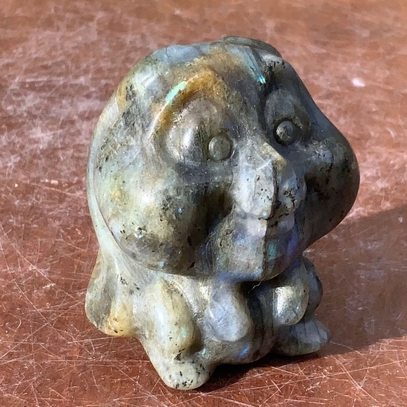 LABRADORITE HAND CARVED CARTOON RABBIT - Picture 3 of 9